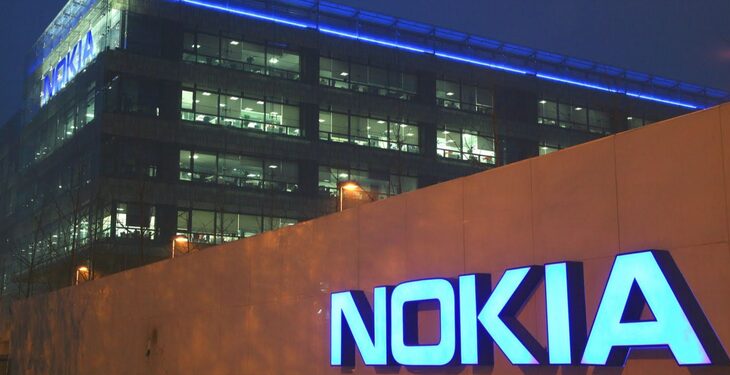 Amazon – Nokia के बीच पेटेंट विवाद सुलझा: दोनों कंपनियों ने एक दूसरे के खिलाफ मुकदमे वापस लिए; वीडियो टेक्नोलॉजी पेटेंट पर मतभेद था