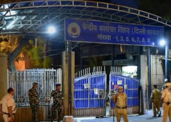 तिहाड़ जेल में इलाज के दौरान कैदी ने की खुदकुशी, सुरक्षा व्यवस्था पर उठे सवाल