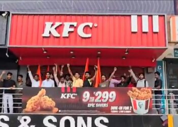 गाजियाबाद में KFC आउटलेट बंद कराने का मामला, पुलिस ने 10 अज्ञात लोगों के खिलाफ FIR दर्ज की