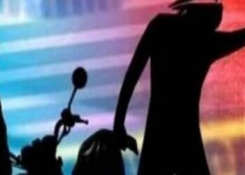 ग्रामीणों ने फर्जी विजिलेंस रेड का पर्दाफाश किया, जबरन वसूली के प्रयास में 4 गिरफ्तार