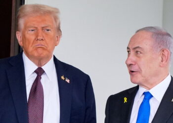 अमेरिकी में ट्रंप से मिलने पहुंचे इजराइली पीएम नेतन्याहू, फाेन पर दोहा हमले के लिए कतर PM से मांगी माफी | Israeli PM Netanyahu arrives in the US to meet Trump, apologizes to Qatar PM over phone for Doha attack