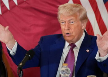 हमास को ट्रम्‍प ने दी चेतावनी, बोले- मैं देर बर्दास्‍त नहीं करूंगा, जल्‍द कदम उठाना होगा, वरना सब कुछ खत्म | Trump warned Hamas, saying, “Act must be taken as soon as possible, I will not tolerate delay.”