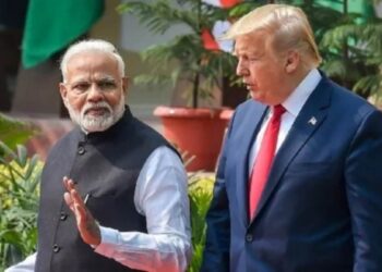 फोन कॉल पर मोदी ने ट्रंप से क्या कहा? रूसी तेल खरीद पर ट्रंप का ‘विस्फोटक’ दावा, भारत को दी ये बड़ी धमकी | trump modi call russian oil trade tariff warning America india relations World News Hindi