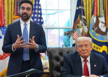 America: ट्रम्प और ज़ोहरान ममदानी की मुलाकात, पत्रकारों ने ‘जिहादी’ और ‘फांसीवादी’ वाले बयानों पर घेरा | America: trump-meets-nyc-mayor-mamdani-controversy-update