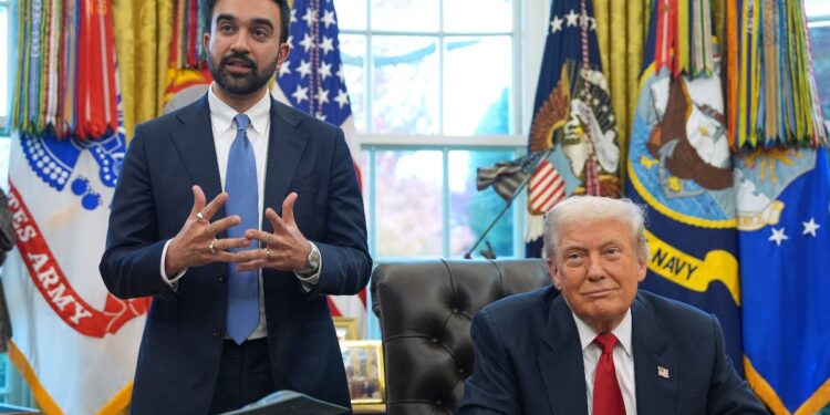 America: ट्रम्प और ज़ोहरान ममदानी की मुलाकात, पत्रकारों ने ‘जिहादी’ और ‘फांसीवादी’ वाले बयानों पर घेरा | America: trump-meets-nyc-mayor-mamdani-controversy-update