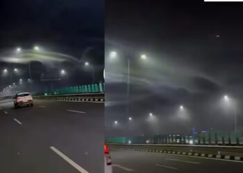 Viral Video: दिल्ली की सड़कों पर दिखी प्रदूषण की चादर, आसमान में दिखी दी डरावनी लेयर