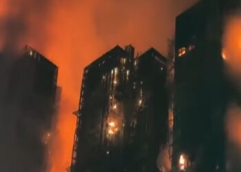 हांगकांग में सात हाई-राइज बिल्डिंग में लगी भीषण आग, 13 लोगों की मौत, 279 फंसे होने की आशंका | massive fire broke out in Hong Kong’s Tai Po area high-rise building, 13 people dies and 279 others missing.