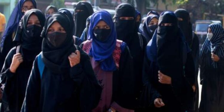 इस देश में हिजाब पर लगा प्रतिबंध, सरकार ने क्यों बताया ‘उत्पीड़न का प्रतीक’? | austria hijab pratibandh school headscarf bain sarkar ne kyon bataya utpidan ka pratik