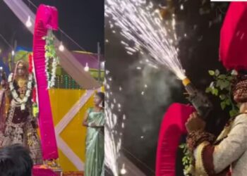 Viral Video: शादी हो रही है या युद्ध! दूल्हा-दुल्हन की इस एंट्री को देख पक्का नहीं रुकेगी आपकी हंसी