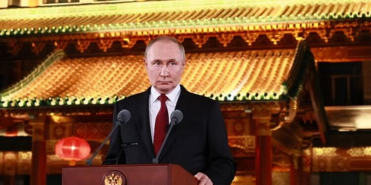 Putin Networth: कितनी संपत्ति के मालिक हैं रूसी राष्ट्रपति पुतिन? शान-ओ-शौकत भरी जिंदगी कर देगी हैरान | Vladimir Putin Net worth:Salary, house, car, plane of the Russian President visiting India