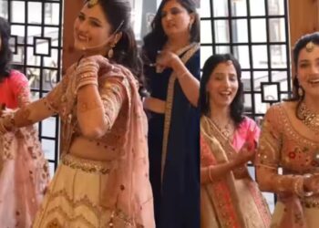 Viral Video: जमाई के स्वागत में जमकर नाची सास, मूव्स देख लोग बोले- उम्र एक नंबर है बस!