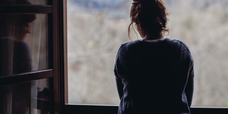 37k सैलरी, एक फ्लैट…विज्ञापन देकर ‘नई बेटी’ की तलाश में मां! वजह सुनकर आंखें भर आएंगी