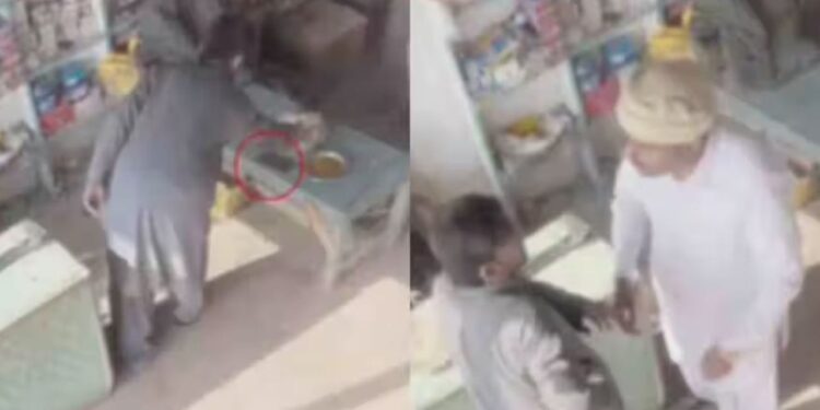 Viral Video: महंगी चीज छोड़ चोरी ने दुकान में ऐसी चीज पर किया हाथ साफ, देखकर दुकानदार की आंखें हुई नम