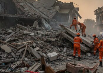 Pakistan suicide Attack Today: पाकिस्तान में शांति समिति के अध्यक्ष के घर आत्मघाती हमला, 5 की मौत | pakistan khyber pakhtunkhwa suicide attack peace committee member noor alam mehsud house blast 5 dead