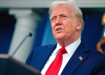 Trump thanks Iran: ईरान पर आग उगलने वाले ट्रंप अचानक क्यों बोले ‘थैंक यू’? वजह जान कर रह जाएंगे दंग | donald trump thanks iran leadership for cancelling 800 executions hindi