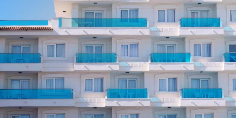 Viral: सिर्फ इतनी सी बात और फ्लैट का किराया 80 हजार, वजह जान माथा पकड़ लेंगे आप