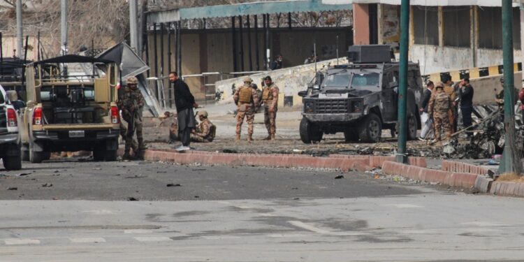 BLA Attack: बलूच विद्रोहियों के हमले से दहला पाकिस्तान, 27 जवानों की मौत और कई घायल | BLA Attack Pakistan shaken by Baloch insurgents 10 policemen and many injured baloch hamla hindi