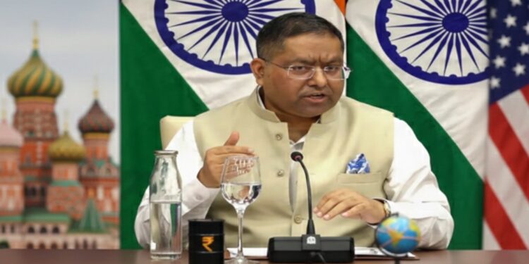 India US Trade Deal: क्या भारत ने रूस से तेल खरीदना बंद कर दिया, अमेरिकी दावों पर विदेश मंत्रालय ने क्या कहा? | india us trade deal will india stop buying russian oil mea response to donald trump claims