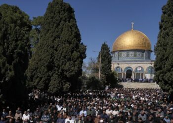 Ramadan 2026: रमजान के दौरान टूटा Al-Aqsa मस्जिद का 60 साल पुराना समझौता, पहली शाम में छापीमारी, इमाम अरेस्ट | Ramadan 2026: Al Aqsa Mosque Jerusalem tension between jews and Muslim-world-news-hindi