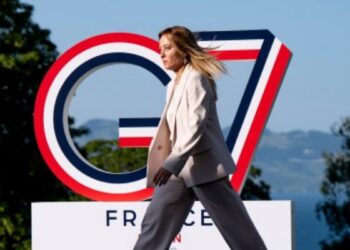 G7 Summit 2026: फ्रांस में सजा महाशक्तियों का दरबार, पीएम मोदी पर क्‍यों टिकी है दुनिया की नजर? | G7 Summit 2026: Trump, Modi, And The Future Of Global Geopolitics In France