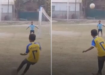 रोनाल्डो की जर्सी पहने नन्हे फुटबॉलर ने किया कमाल, कॉर्नर किक से गोल देख दंग रह गए लोग, बिना जूतों के दिखाया गजब का टैलेंट