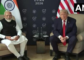 Modi Trump Meeting: नाविकों की सुरक्षा, वेस्ट एशिया में शांति! PM मोदी ने ट्रंप के सामने उठाया गंभीर मामला | pm modi donald trump g7 meeting indian sailors safety west asia peace talks World News hindi