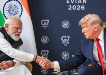 Trump Tariff On India: ‘आप लोग बकवास..’, भारत को लेकर क्यों आगबबूला हुए ट्रंप? व्हाइट हाउस में तीखी बहस | trump-india-tariff-row-white-house-book-revelation-regime-change-world-news-hindi