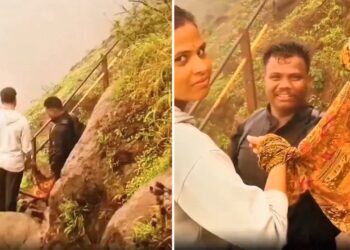 ‘जाएंगे तो दोनों साथ में!’ पहाड़ों में ट्रेकिंग करते हुए पति-पत्नी ने दुपट्टे से बांधे हाथ, वायरल वीडियो देख छूटी लोगों की हंसी