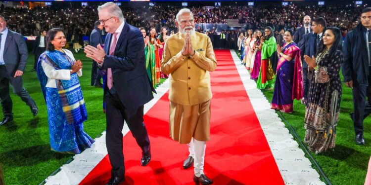 PM Modi In Melbourne: ‘दूध ऑस्ट्रेलिया का-चाय भारत की’ मेलबर्न में मोदी का हाउसफुल शो, जानें 5 बड़ी बातें | PM Modi In Melbourne speech India Australia 18 agreement world news hindi