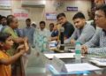 ‘ताई ने कमरे पर किया कब्जा, मां कमाती है 3000…’, जनसुनवाई में 8वीं के छात्र का बेबाक अंदाज, DM ने तुरंत दिए कार्रवाई के आदेश