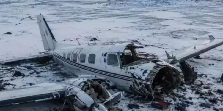 Alaska Plane Crash: अमेरिका के अलास्का में क्रैश हुआ प्लेन, 8 की मौत, कैसे हुआ हादसा? | alaska plane crash security aviation cessna 441 cape newenham radar site 8 dead ntsb investigation