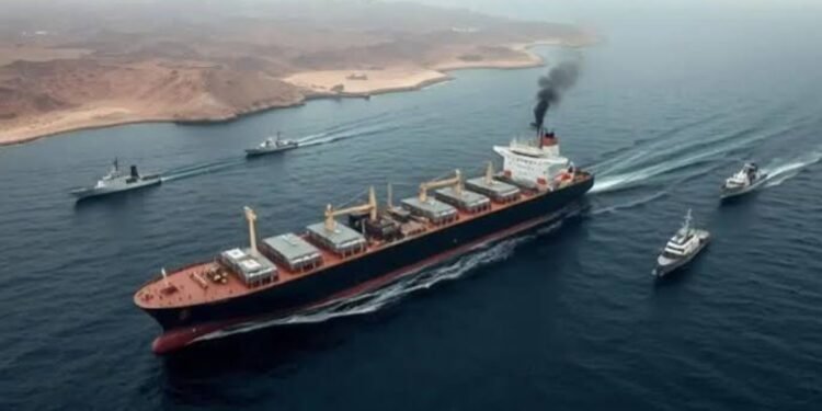 Hormuz Strait Attack: होर्मुज स्ट्रेट में फिर मर्चेंट जहाज पर हमला, इंजन रूम में लगी आग | hormuz strait merchant ship attack engine room fire us iran tensions oman coast shipping disruption