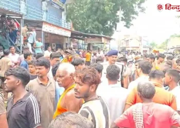 सीवान में ज्वेलरी शॉप लूटने आए बदमाशों ने व्यापारी को गोली मारी, लोगों ने दिलेरी दिखाकर दो लुटेरों को पकड़ा, Bihar Hindi News