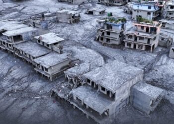 Nepal Earthquake: बाढ़ग्रस्त नेपाल में 5.3 तीव्रता का आया भूकंप, 8 दिन में 3 बड़े झटके, कितना बड़ा खतरा? | Nepal Earthquake 5.3 Magnitude Quake Flood Hit Nepal 3 Major Tremors In 8 Days Threat News Hindi
