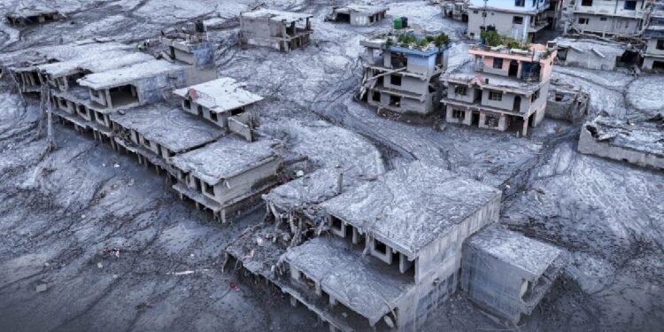 Nepal Earthquake: बाढ़ग्रस्त नेपाल में 5.3 तीव्रता का आया भूकंप, 8 दिन में 3 बड़े झटके, कितना बड़ा खतरा? | Nepal Earthquake 5.3 Magnitude Quake Flood Hit Nepal 3 Major Tremors In 8 Days Threat News Hindi