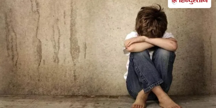 पिता ने 14 साल के बेटे से किया कुकर्म; बेटी से भी कर चुका दुष्कर्म; MP में हैवान बाप ने अपने बच्चों को भी नहीं छोड़ा, Madhya-pradesh Hindi News